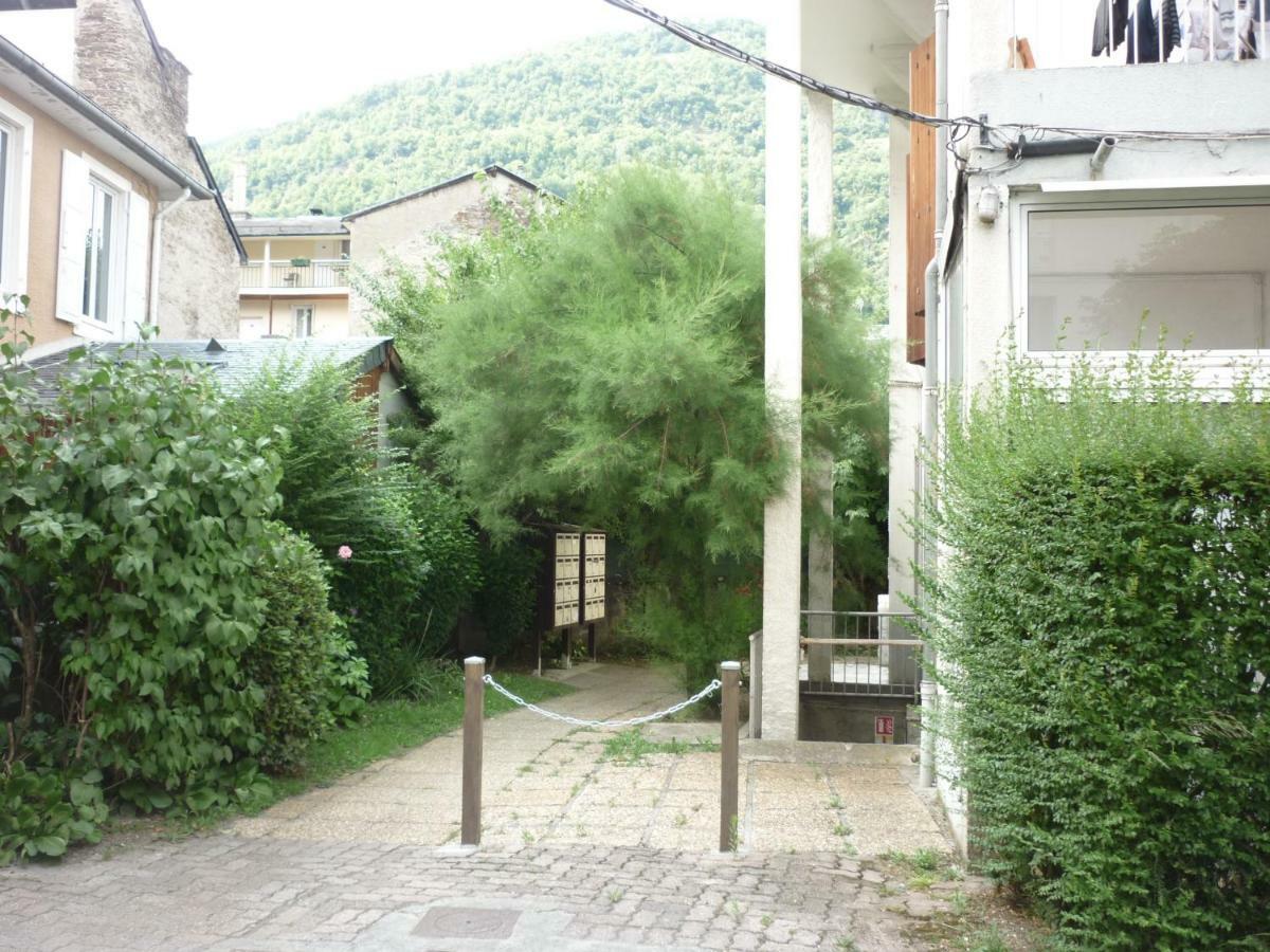 Le Pardeilhan Appt Chaleureux, Lumineux Avec Terrasse Et Parking En Coeur De Ville Bagnères-de-Luchon Exteriör bild