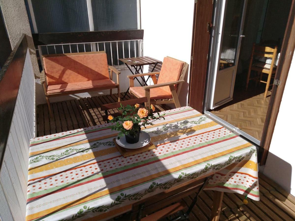 Le Pardeilhan Appt Chaleureux, Lumineux Avec Terrasse Et Parking En Coeur De Ville Bagnères-de-Luchon Exteriör bild